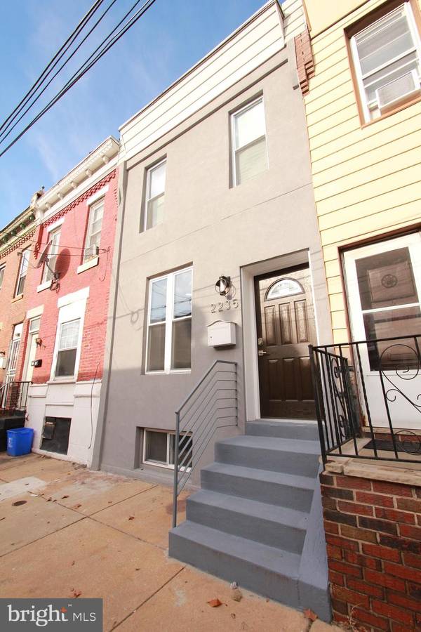 Philadelphia, PA 19145,2235 PIERCE ST