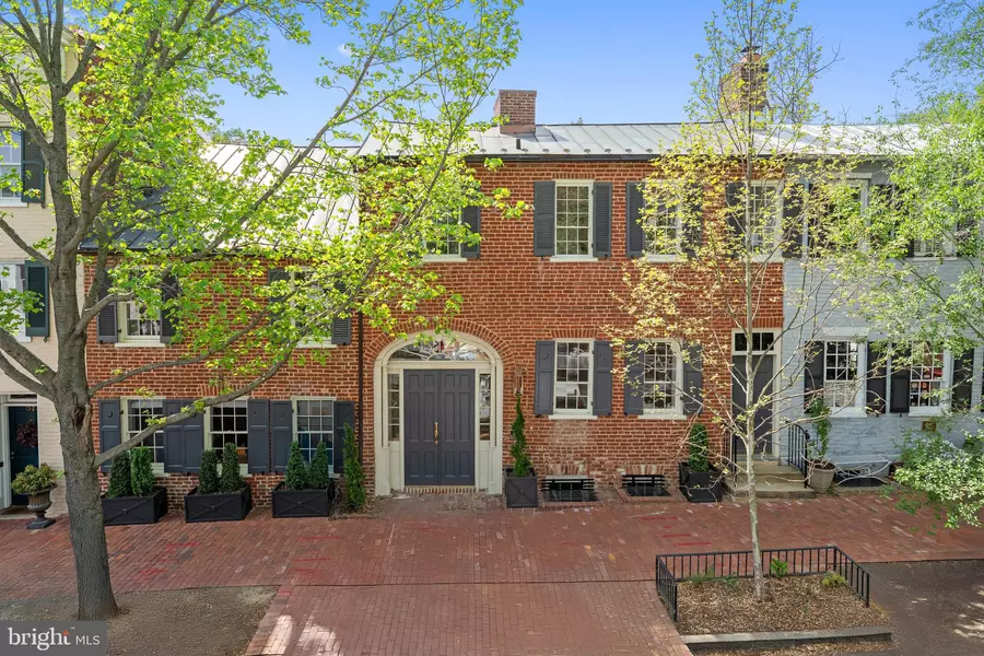 1524 33RD ST NW, Washington, DC 20007