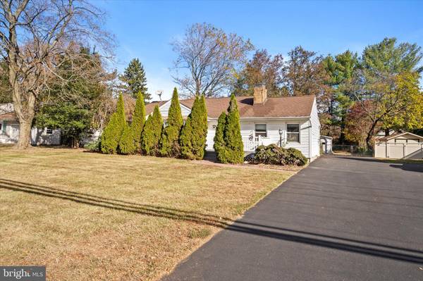 716 HUGHES DR, Hamilton, NJ 08690