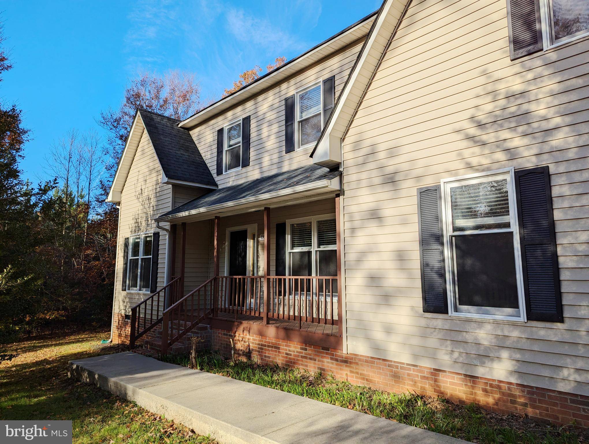 Louisa, VA 23093,7307 COURTHOUSE RD