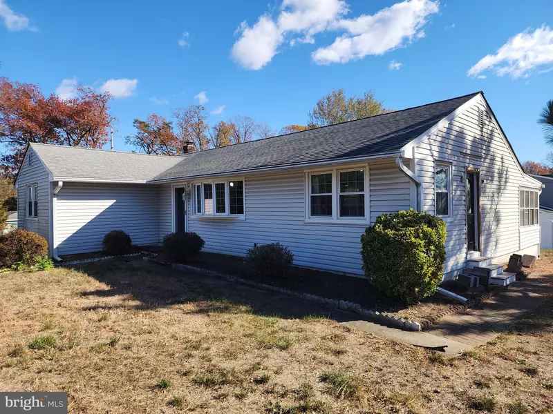 345 BRIDGETON PK, Mantua, NJ 08051