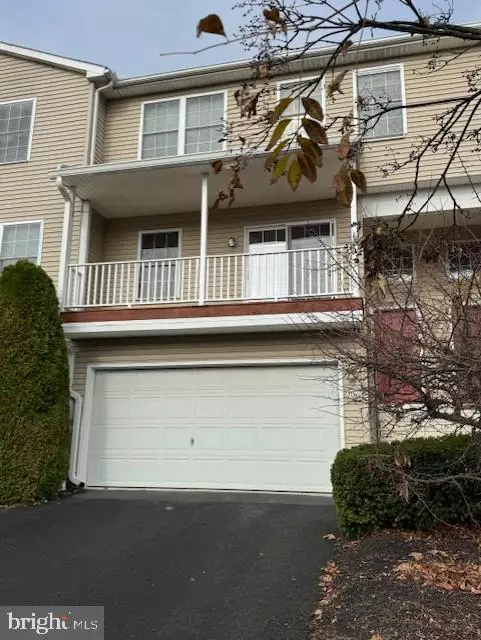 Annville, PA 17003,102 WOODSIDE CT