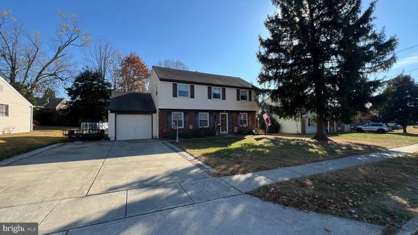 14 BUTTONWOOD RD,  Stratford,  NJ 08084