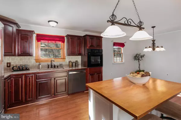 Mechanicsburg, PA 17055,206 EWE RD
