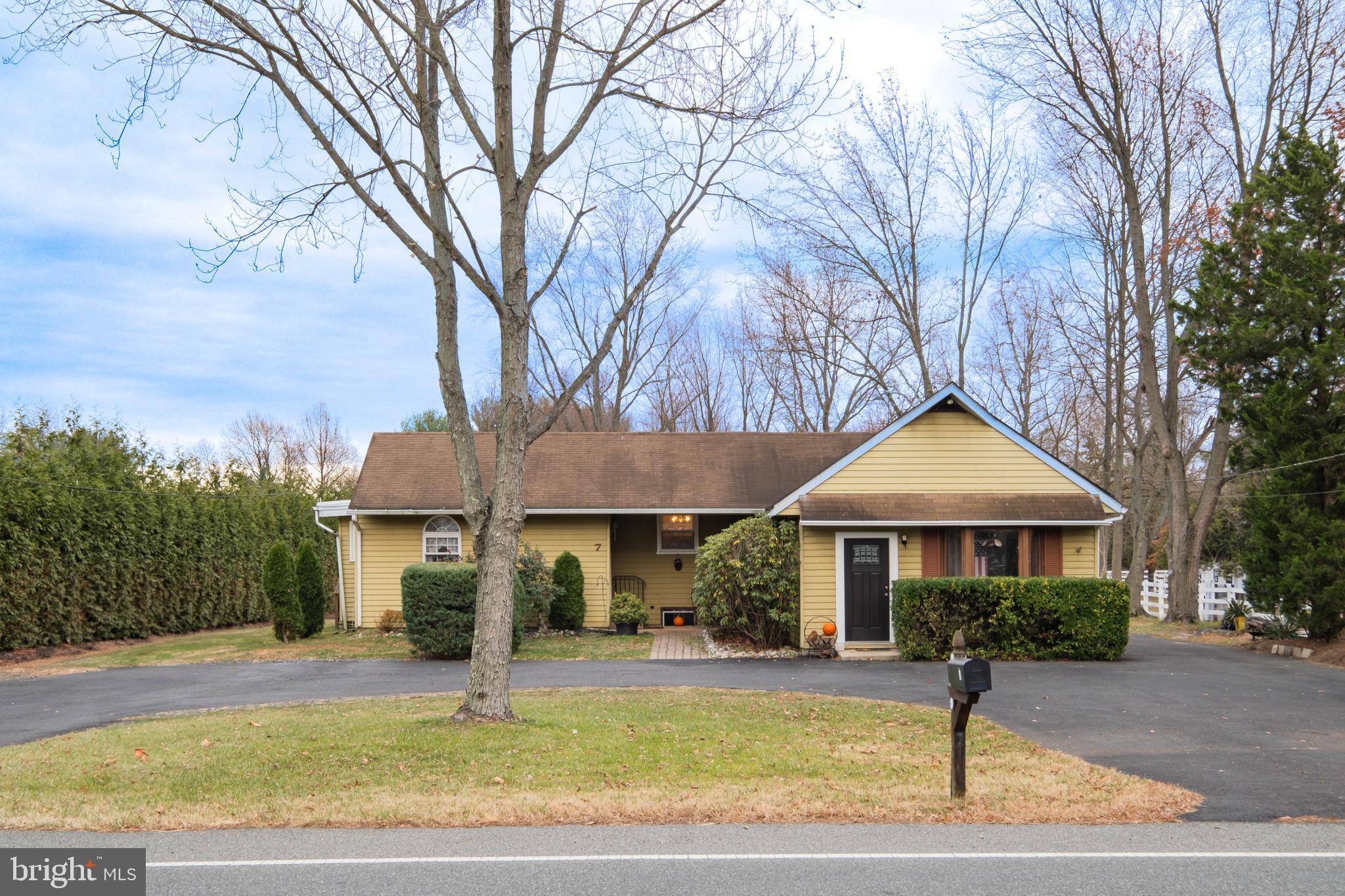 Mount Laurel, NJ 08054,7 ELMWOOD RD
