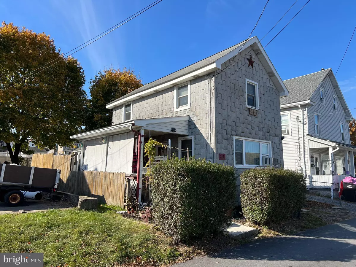 Lehighton, PA 18235,317 CENTER ALY