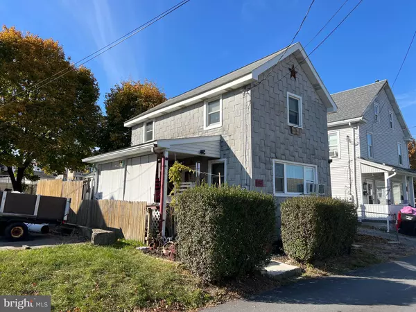 317 CENTER ALY, Lehighton, PA 18235