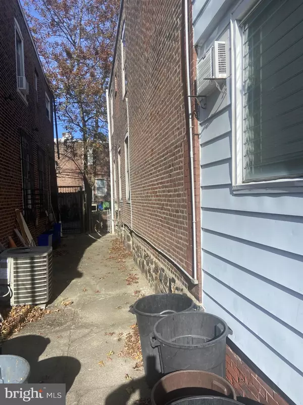 Philadelphia, PA 19135,5732 VANDIKE ST