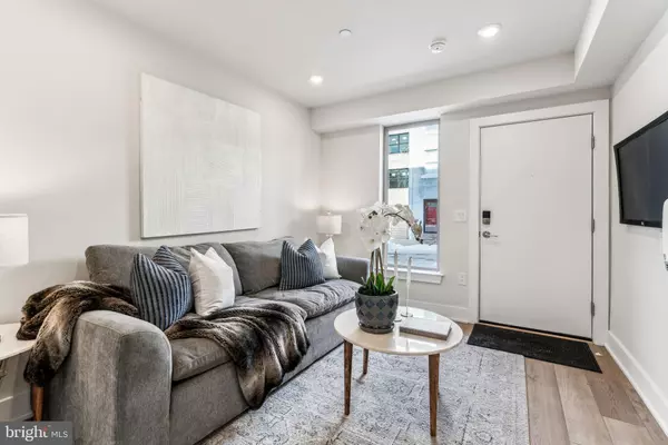 Philadelphia, PA 19129,3205 N 35TH ST #8