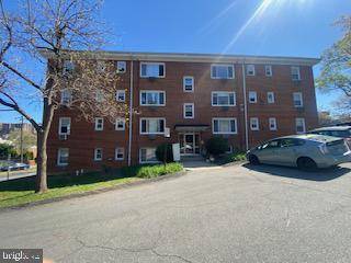 945 N BARTON ST #301, Arlington, VA 22201