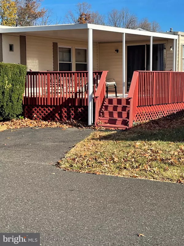 Feasterville Trevose, PA 19053,3413 IRIS AVE