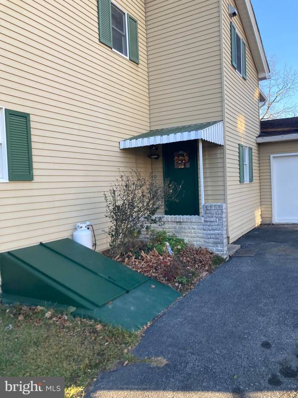 Walnutport, PA 18088,211 NEW ST