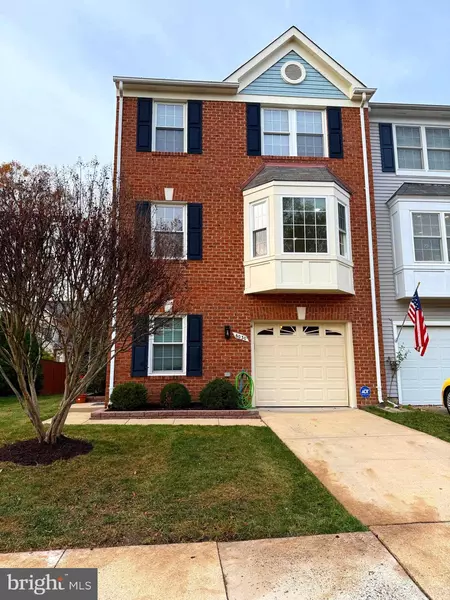 6030 LANDS END LN, Alexandria, VA 22315