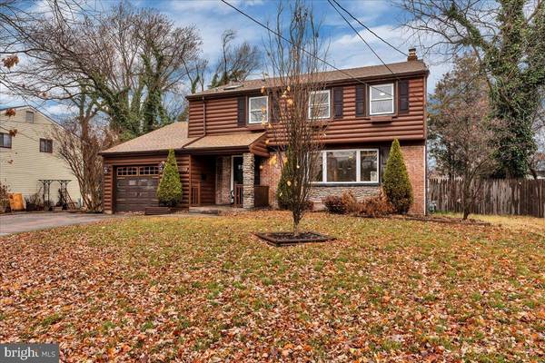 20 LANTERN LN, Cherry Hill, NJ 08002