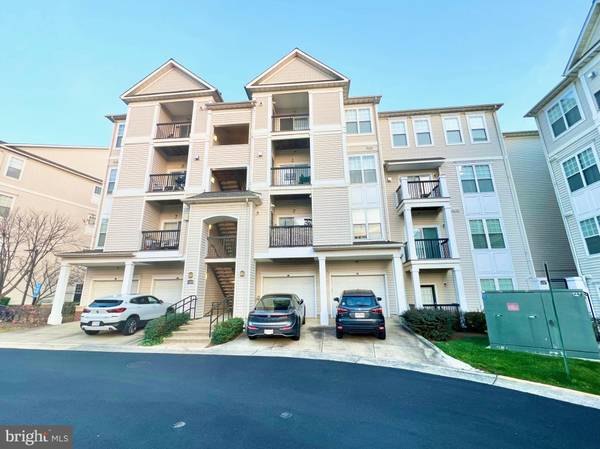 11325 ARISTOTLE DR #5-302, Fairfax, VA 22030