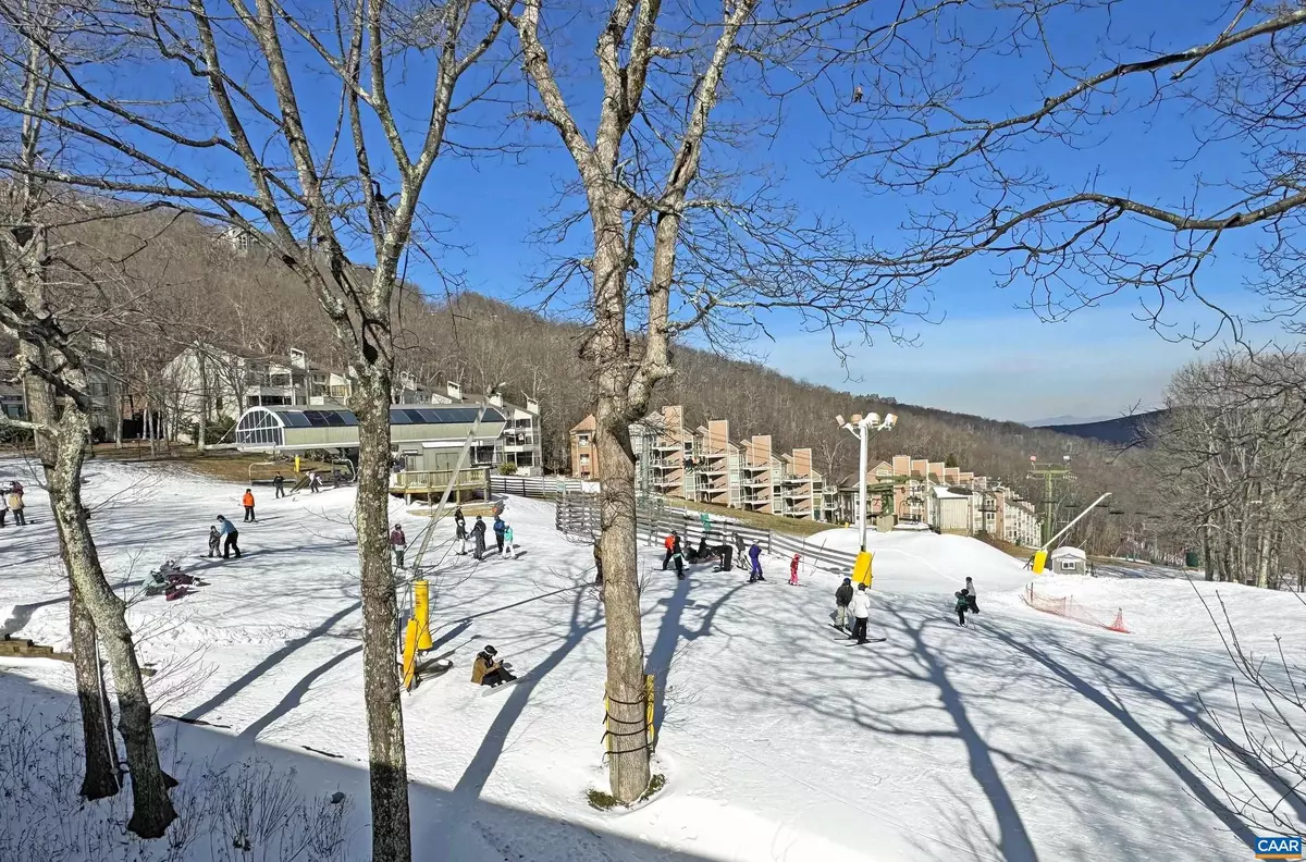 Wintergreen Resort, VA 22967,259 TIMBERS CONDOS