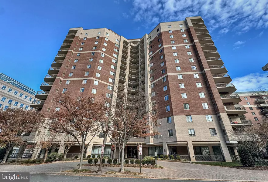 901 MONROE ST N #209, Arlington, VA 22201