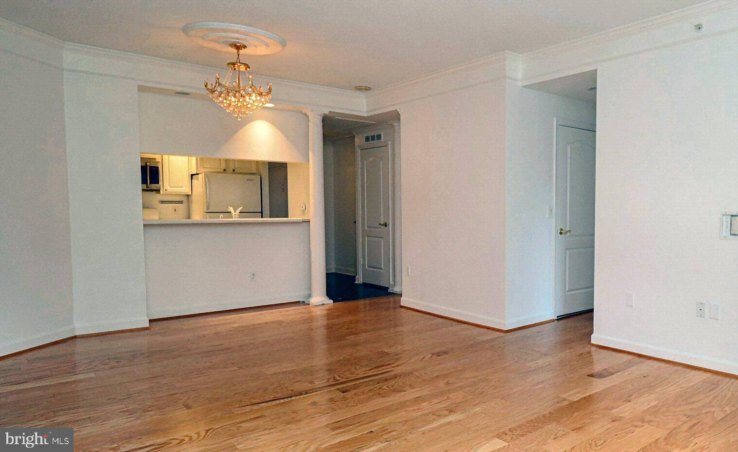 Arlington, VA 22201,901 N MONROE ST #209