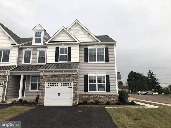 120 WOODWINDS DR, Collegeville, PA 19426