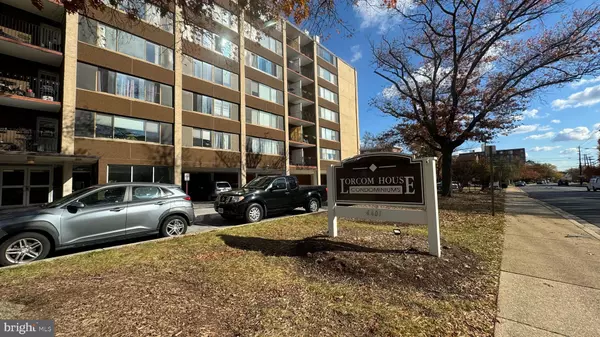 4401 CHERRY HILL RD #25,  Arlington,  VA 22207