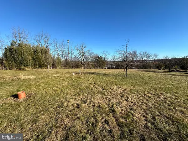 Perkiomenville, PA 18074,106 CLOVER LN