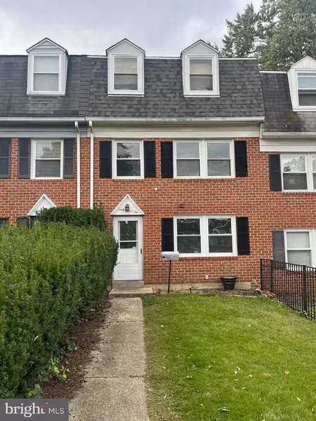 6402 LOCH CREST RD, Baltimore, MD 21239