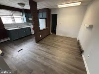 Mount Ephraim, NJ 08059,26 E KINGS HWY