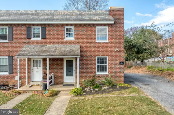 921 FREMONT ST, Lancaster, PA 17603