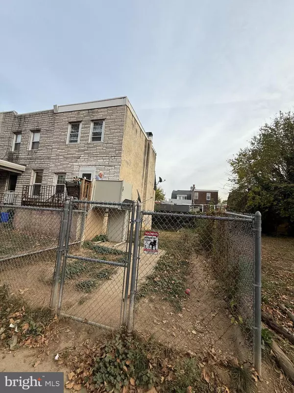 Philadelphia, PA 19135,6127 VANDIKE ST