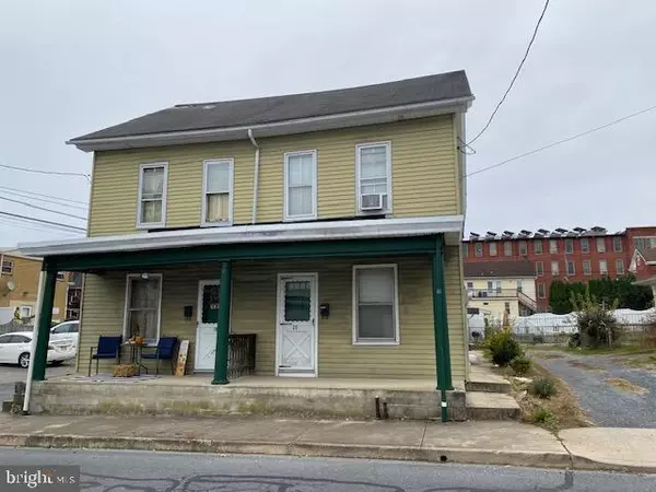 18-20 ARCH ST, Ephrata, PA 17522