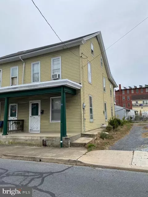 Ephrata, PA 17522,18-20 ARCH ST