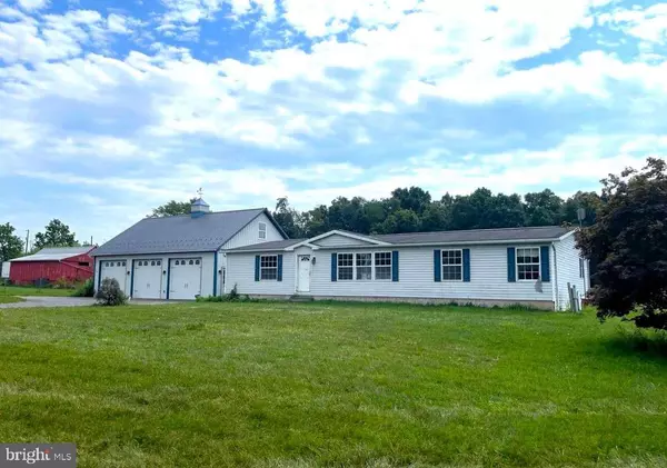 325 ORPHANAGE RD, Littlestown, PA 17340