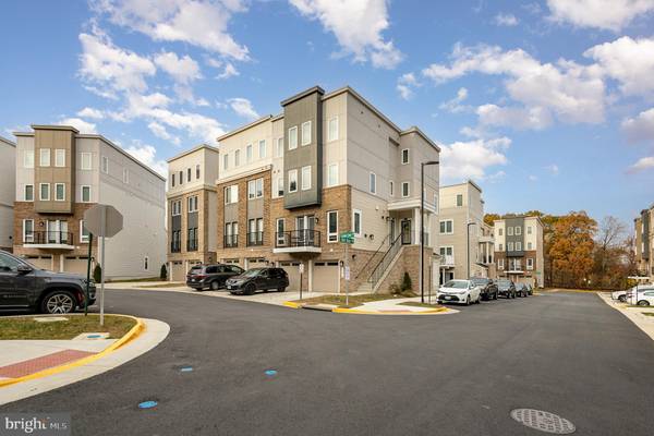 Woodbridge, VA 22191,15574 GRADE LINE PL