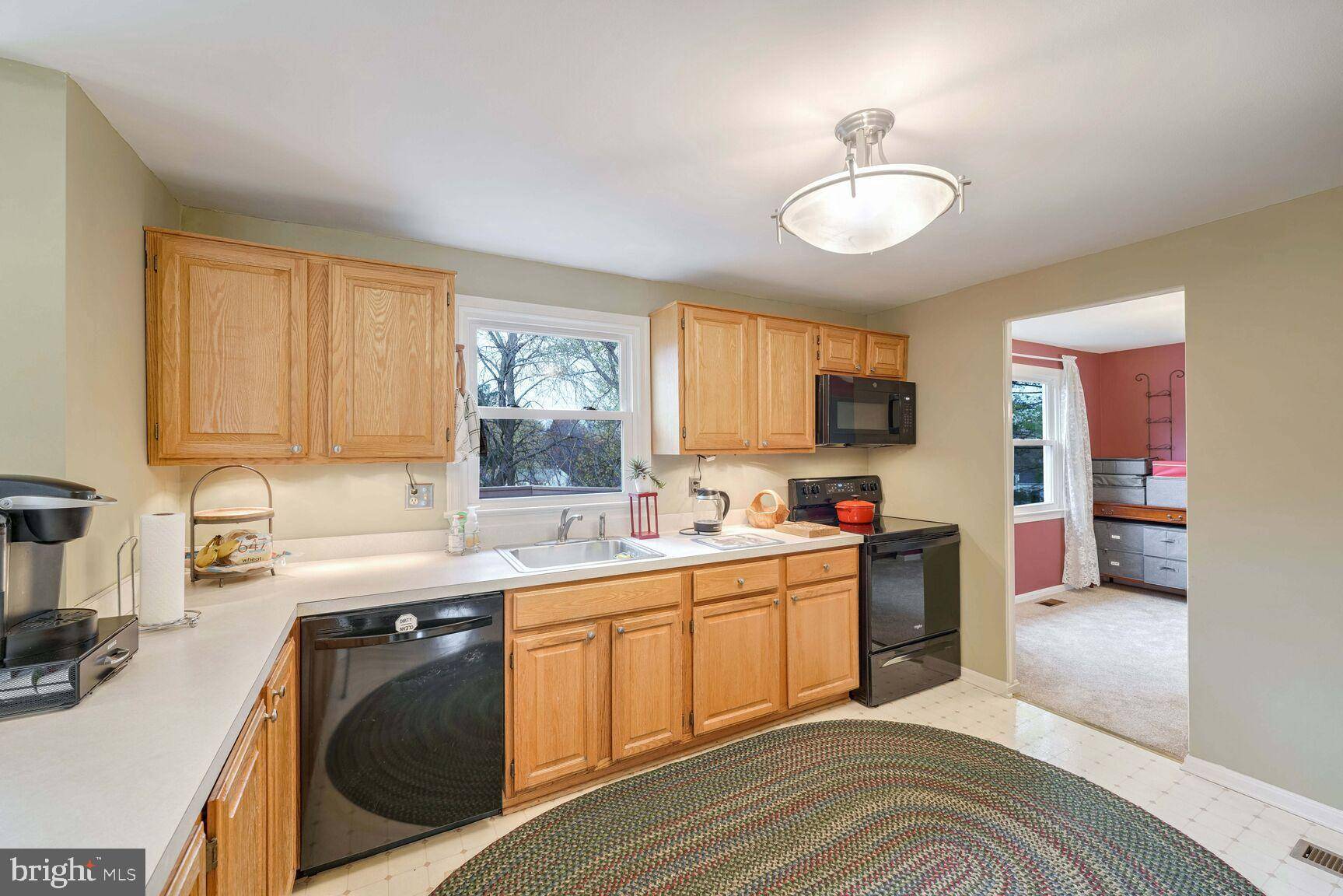 Herndon, VA 20171,2628 SHERINGHAM DR