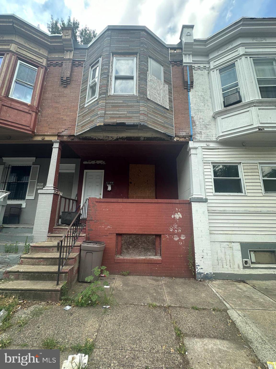 Philadelphia, PA 19143,1922 S REDFIELD ST