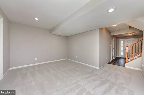 Fredericksburg, VA 22407,11020 GANDER CT