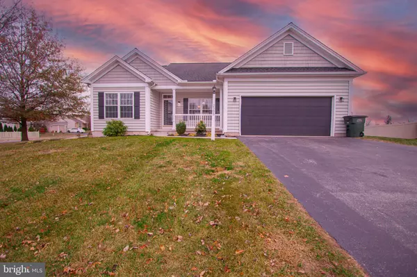 2595 ADMIRE SPRINGS DR, Dover, PA 17315