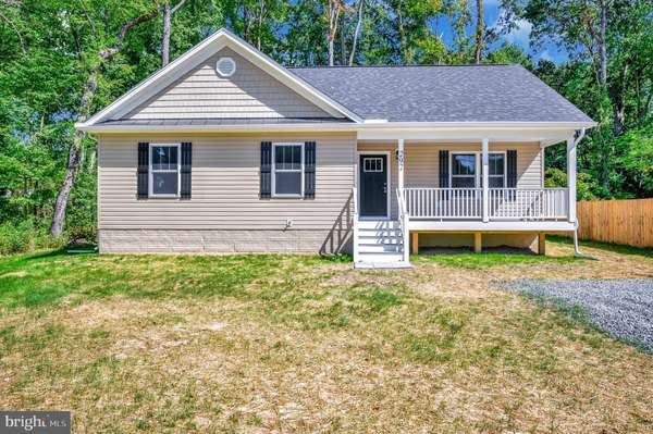 Colonial Beach, VA 22443,405 CEDAR LN