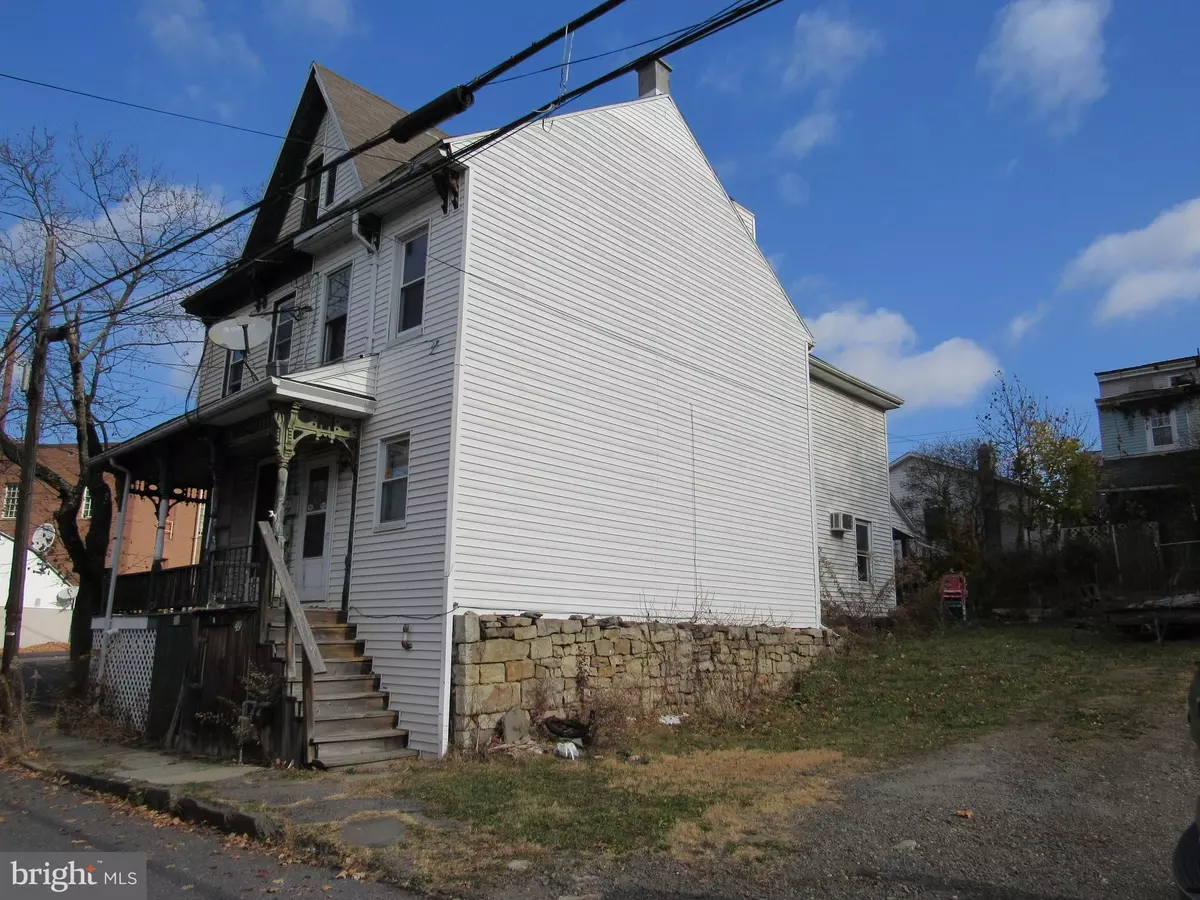 Shamokin, PA 17872,49 N DIAMOND ST