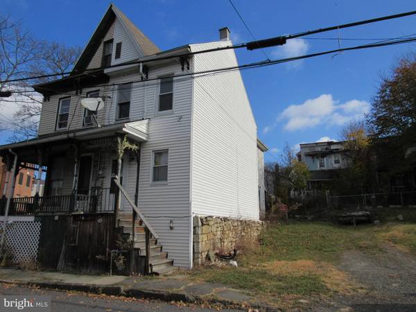 Shamokin, PA 17872,49 N DIAMOND ST