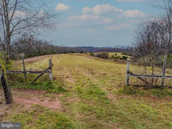 FOREVER VIEW LN, Berkeley Springs, WV 25411