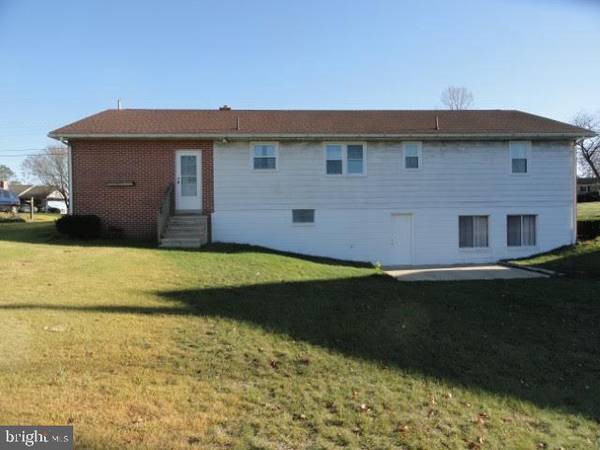 Chambersburg, PA 17202,1423 BRECHBILL ROAD #6