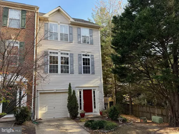 9151 SILVERSHADOW CT, Lorton, VA 22079