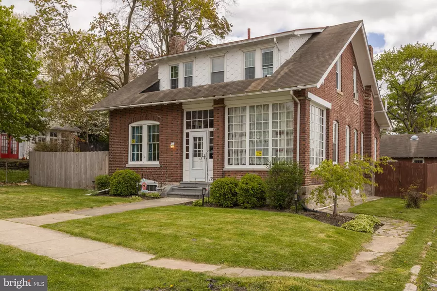 12 CENTRE AVE, Jeffersonville, PA 19403