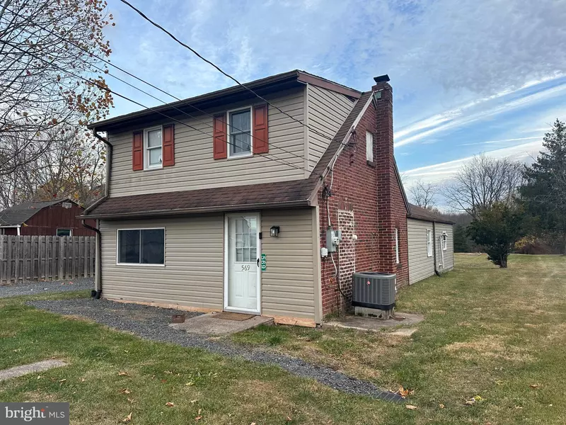 569 TRUMBAUERSVILLE RD, Quakertown, PA 18951