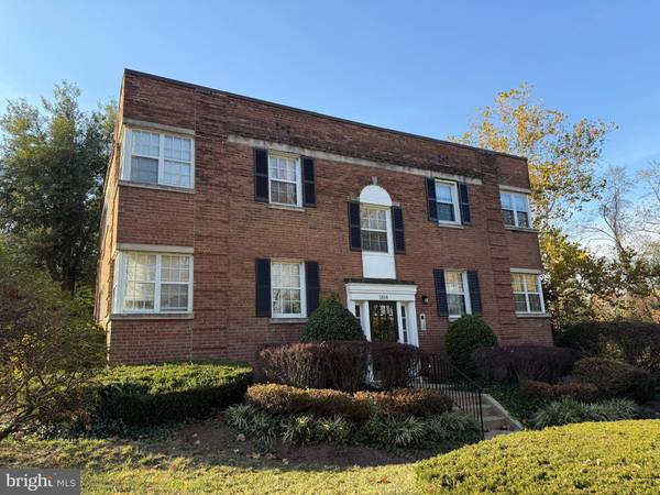 1818 W ABINGDON DR #202,  Alexandria,  VA 22314