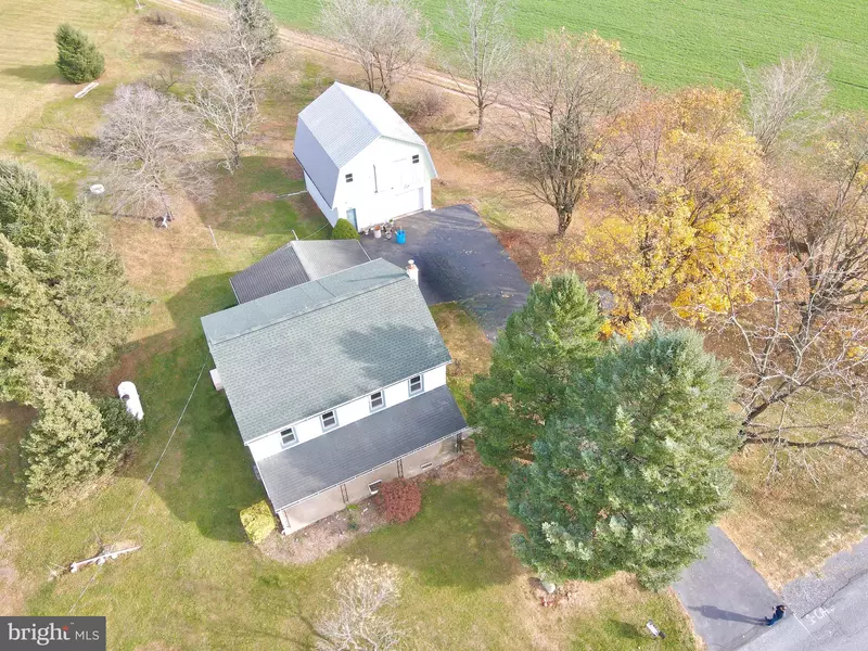 602 HOUTZTOWN RD, Myerstown, PA 17067