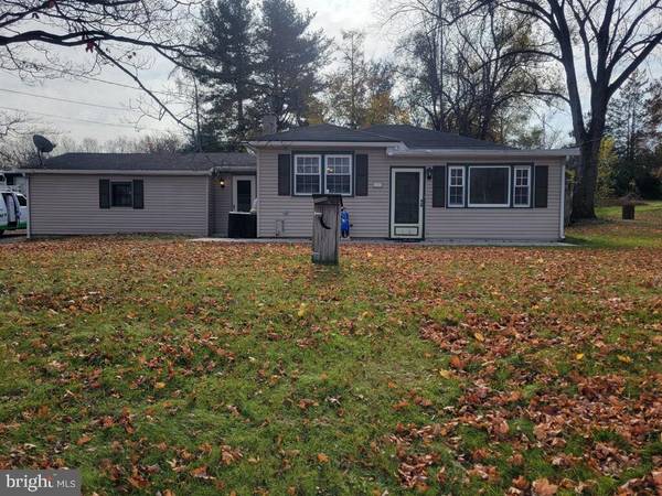 60 BONNYBROOK RD, Carlisle, PA 17013