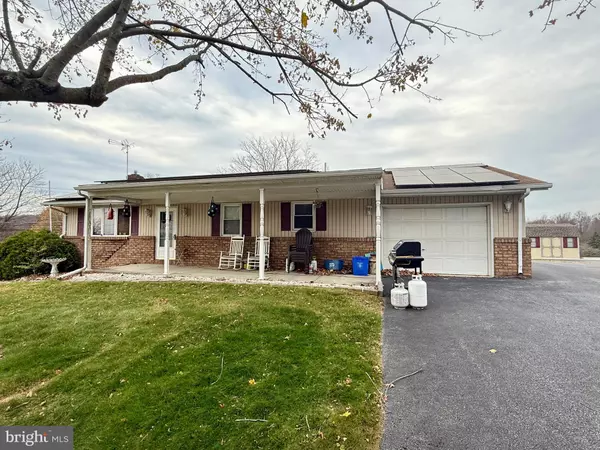 1081 BEAVER CREEK RD, Hanover, PA 17331