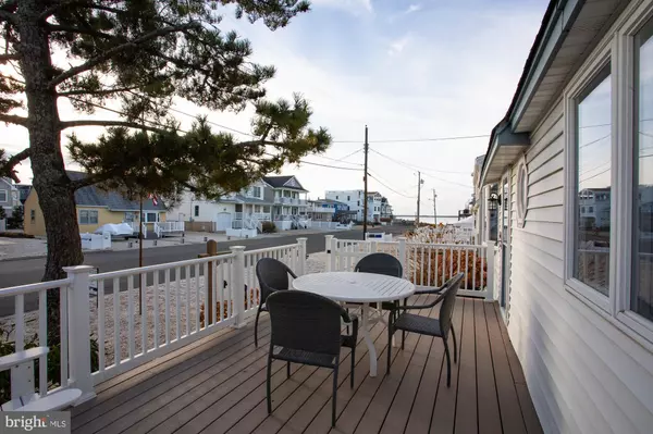 Surf City, NJ 08008,343 N 6TH ST